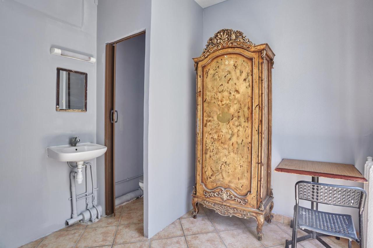 Le Petit Borda Hotell Paris Exteriör bild