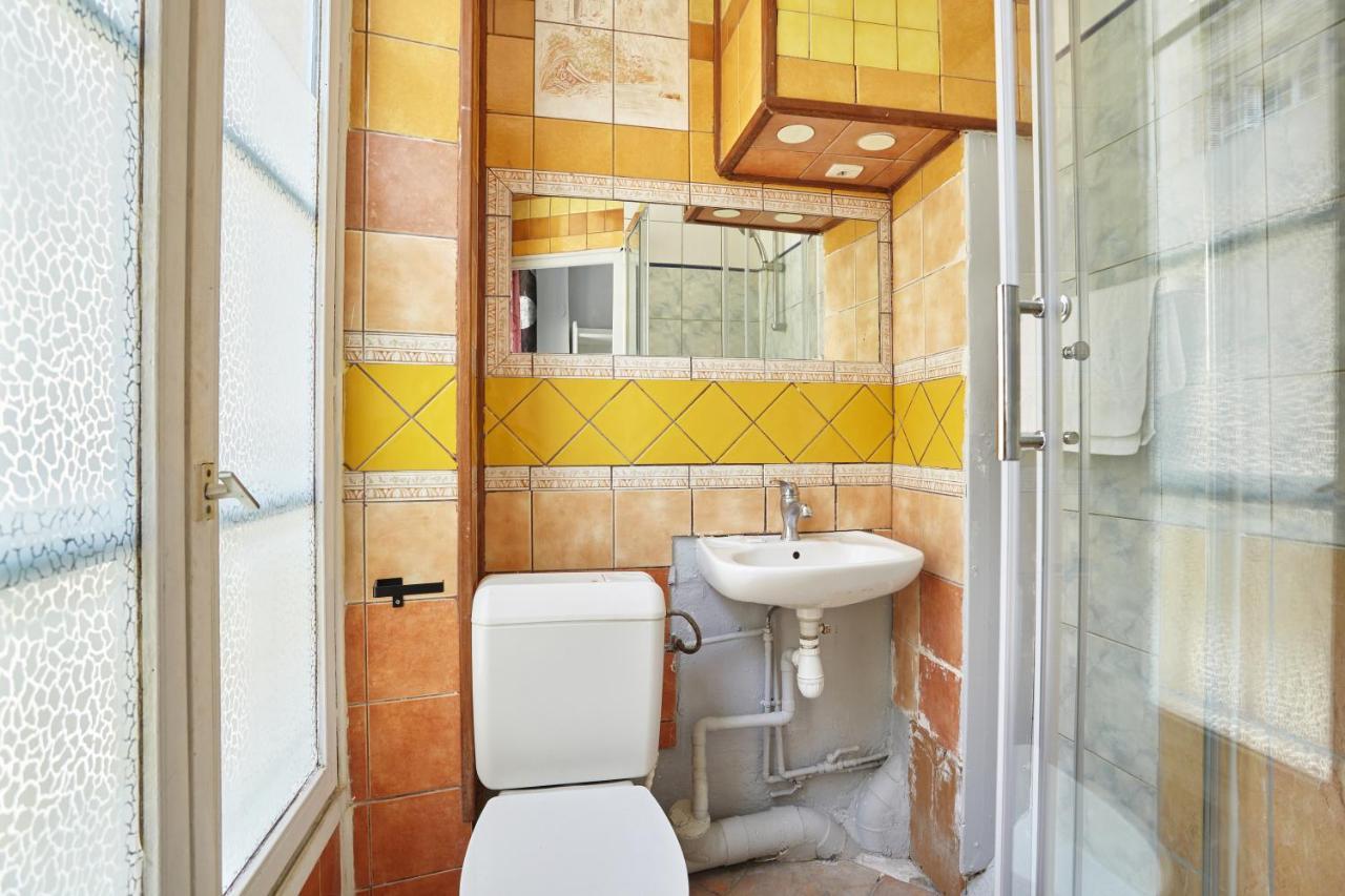 Le Petit Borda Hotell Paris Exteriör bild